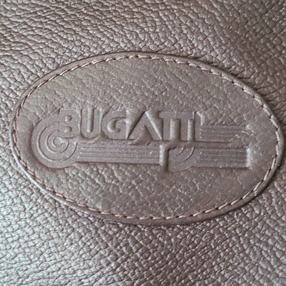 Bugatti leather backpack - Picture 3 of 8